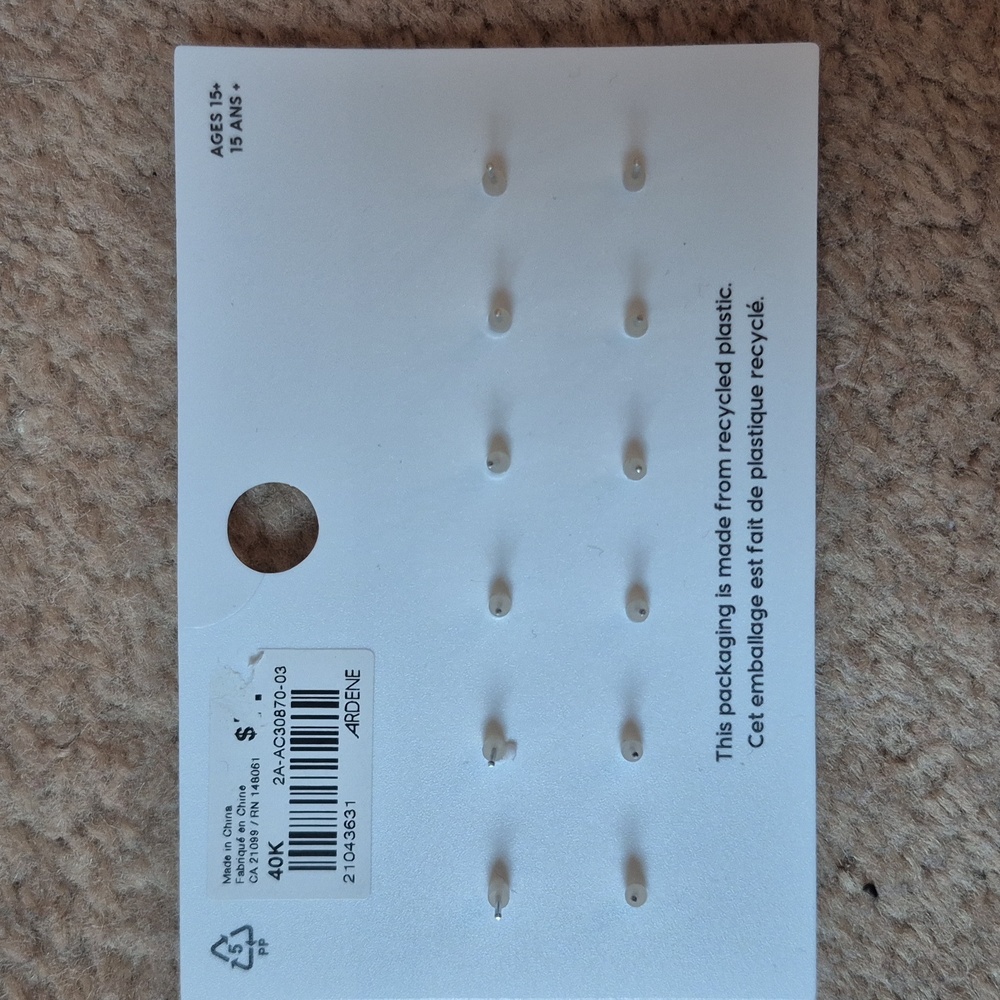 6 Pack Of Floral Earrings From Ardene! NWT! - Picture 2 of 4